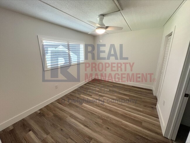 Building Photo - 649 S Tamiami Trl