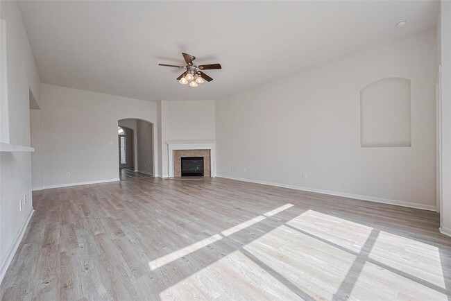 Building Photo - 4910 Wilderness Glen Ct