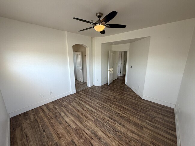 Building Photo - 1537 Oyster Bay Ct
