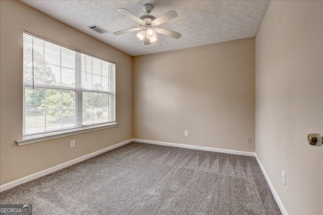Building Photo - 1475 Trafalgar Way