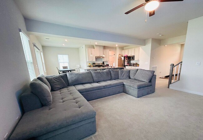 Building Photo - Beautiful Home in Moyock Subdivision - Min...