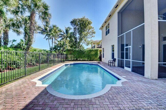 Building Photo - 8800 Cobblestone Point Cir