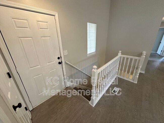 Building Photo - 1400 Cypress Dr