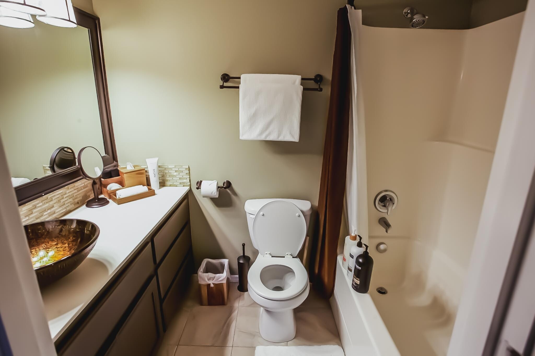 Building Photo - 5615 NE 75th Ave