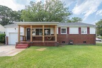 Building Photo - 314 Mohican Dr