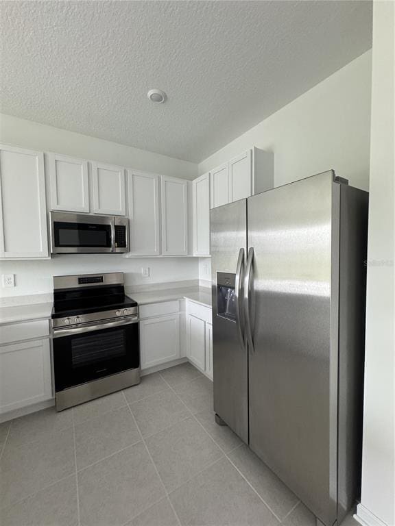 Building Photo - 2641 Skyline Lp