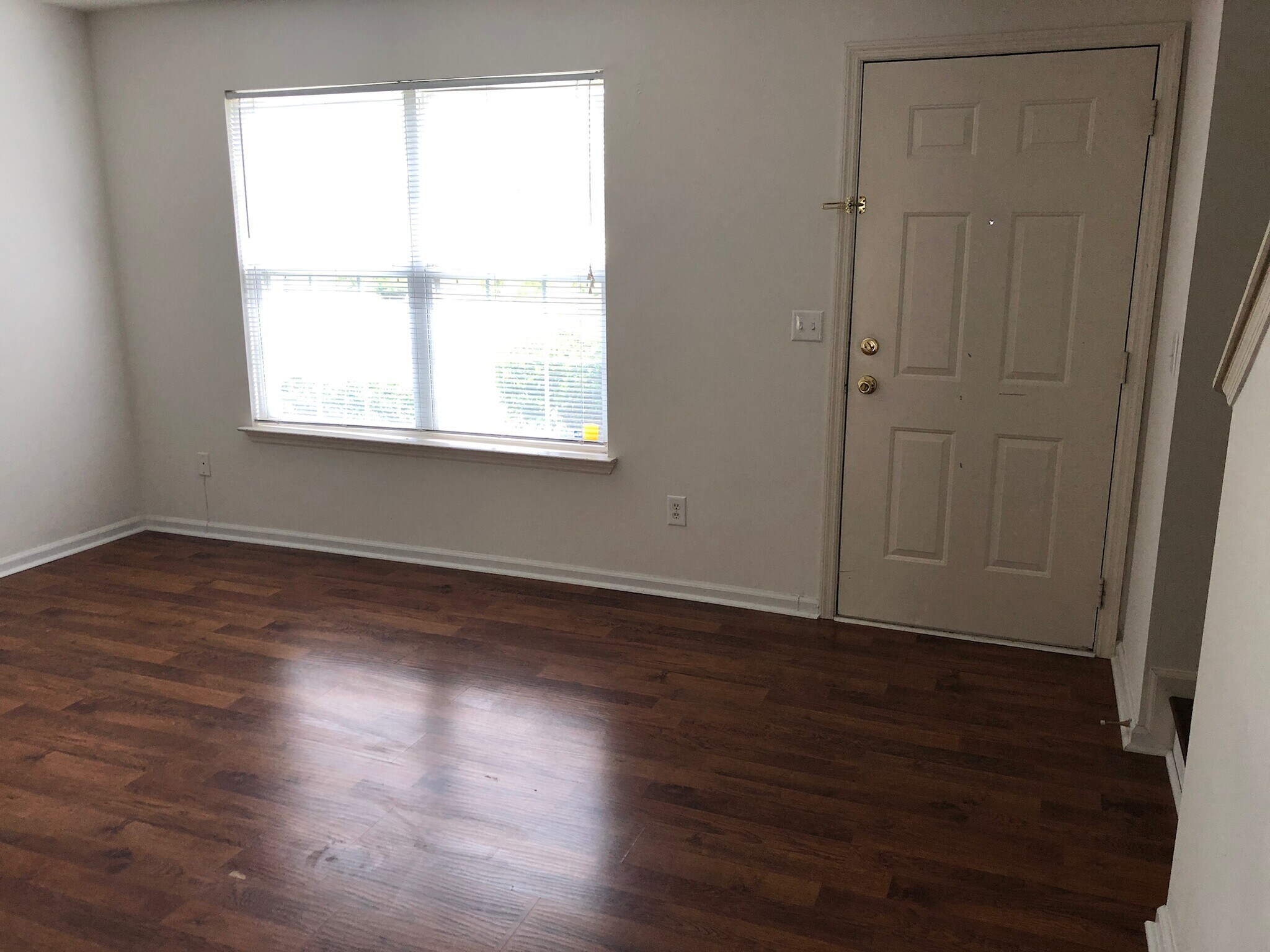Building Photo - 104 Waterview Dr