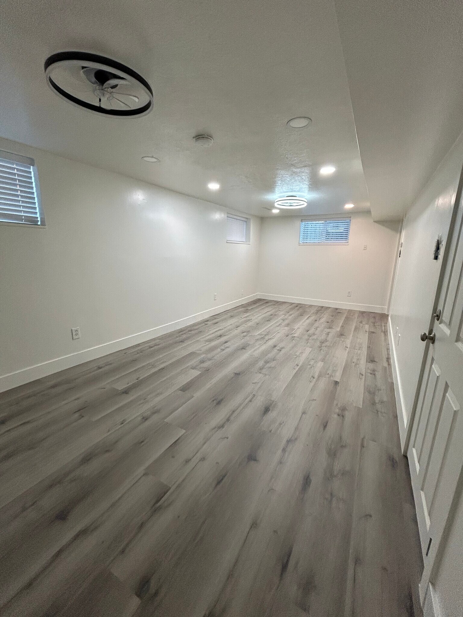 Dining and family room - 237 W Ardmore Pl