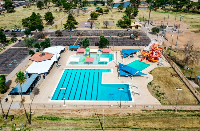 Building Photo - 3Bed/2Bath House at 19th Ave/Camelback! Move-In Ready on 06/11/2026! -- NO HOA! CORNER LOT!