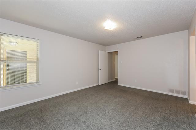 Building Photo - 1816 Christopher Dr