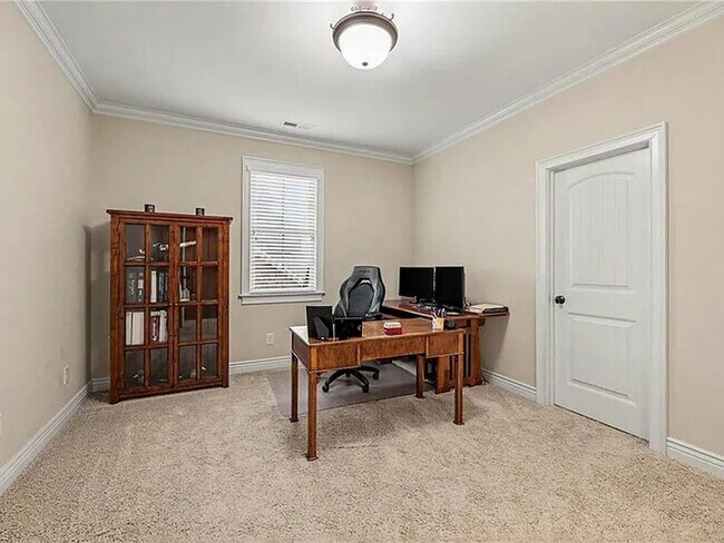 Building Photo - Lease OR Lease to Own