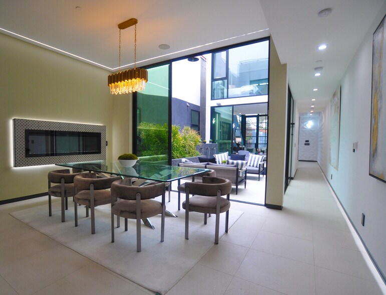 Building Photo - 838 California Ave