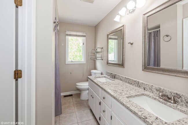 Building Photo - 98 Quail Hollow Ct