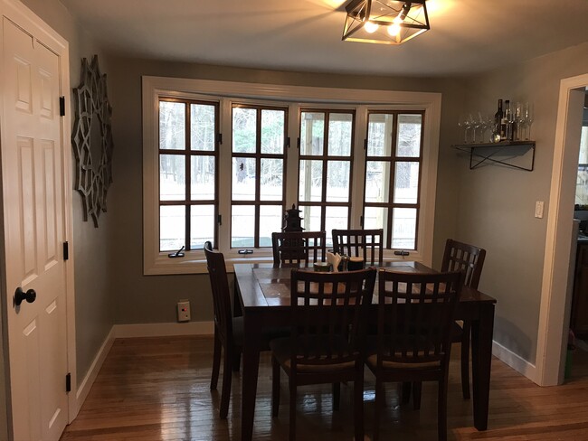 dining room - 8 Martin Ave