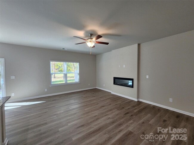 Building Photo - 12530 Susanna Dr