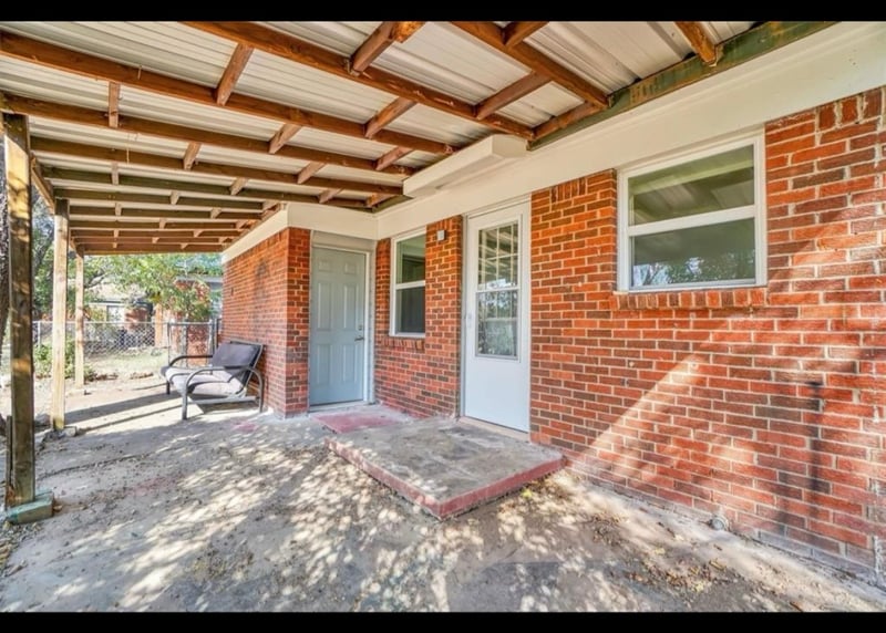 Building Photo - 1033 Coe St