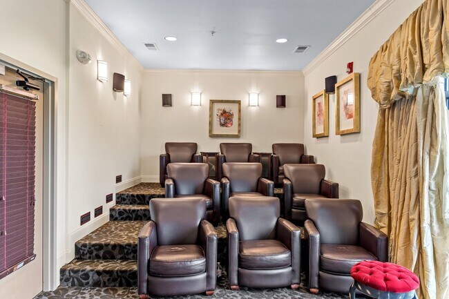 Building Photo - Mayfaire Townview 1 Bed/2 Bath + Bonus Room, Second Floor, Balcony