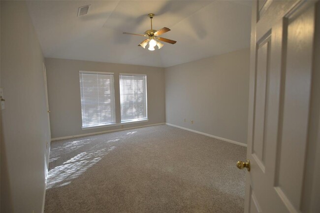 Building Photo - 11322 Rocky Mill Dr