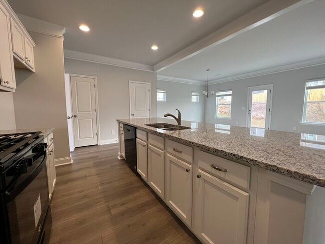 Building Photo - 5144 Aylesbury Ct