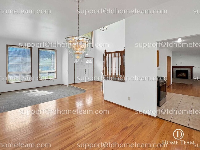 Building Photo - 1447 33rd St SE