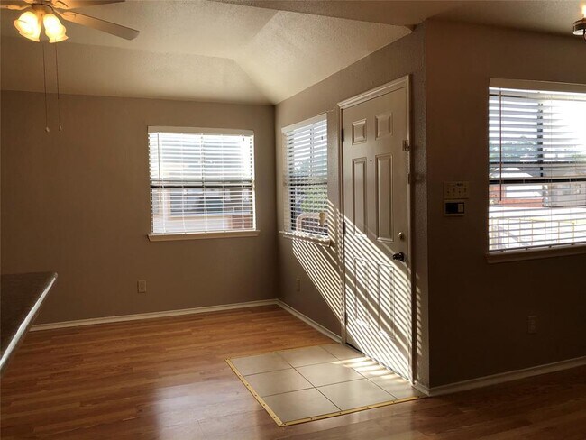 Building Photo - 1103 Dulles Ave