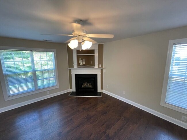 Building Photo - Braxton Village Home For Rent!