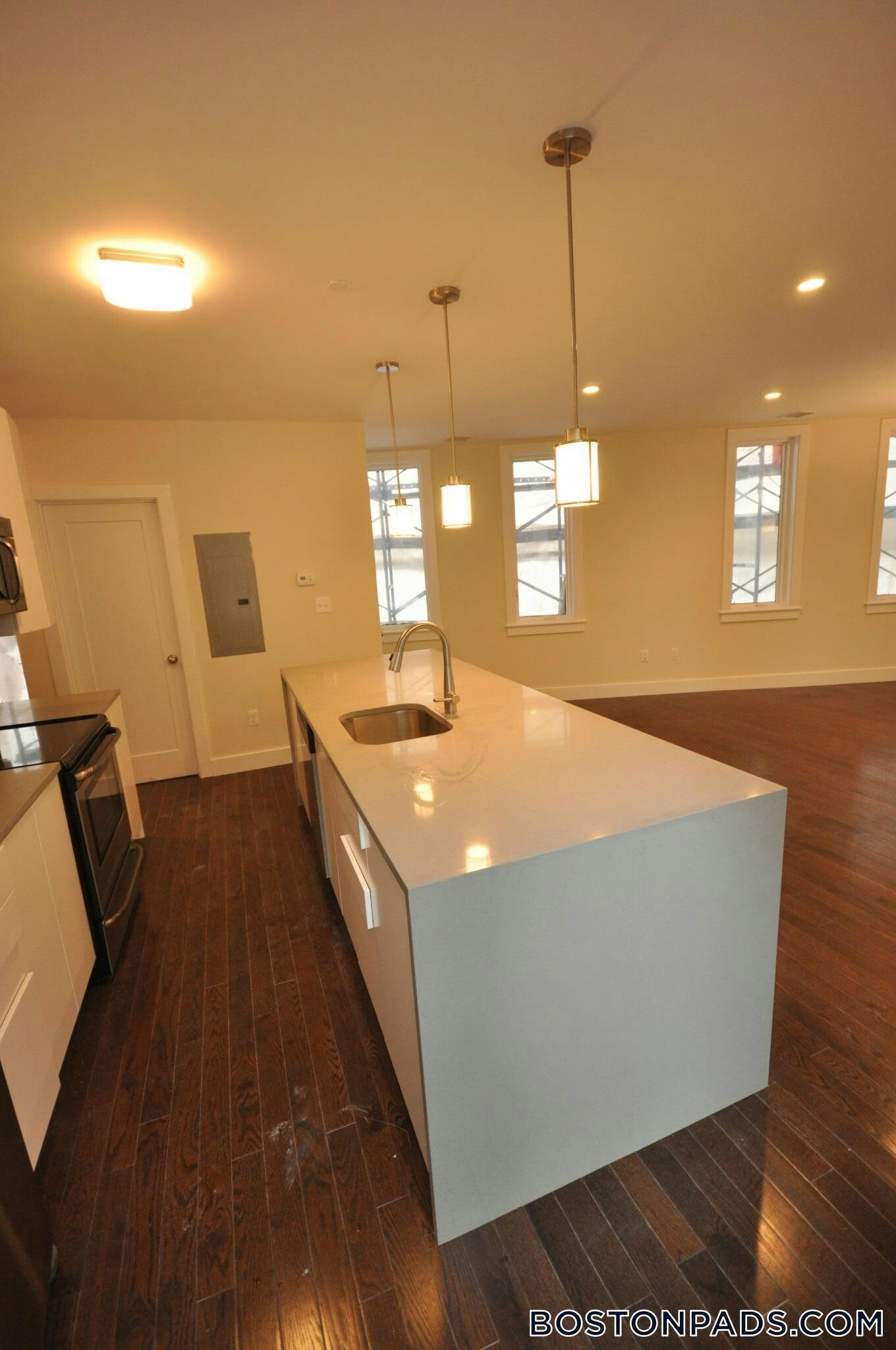 Building Photo - 20 Sussex St