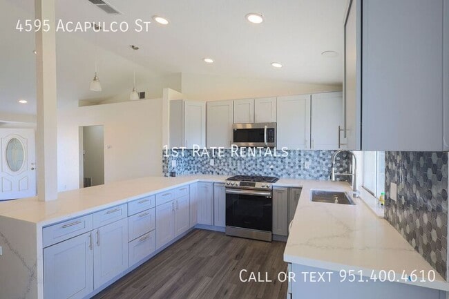 Building Photo - 4595 Acapulco St