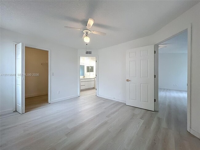 Building Photo - 2225 Metropolitan Way