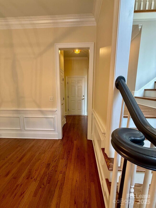 Building Photo - 1806 Asbury Hall Ct