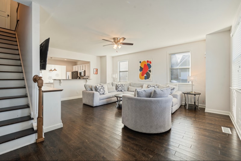 Building Photo - 705 Ellie Dr