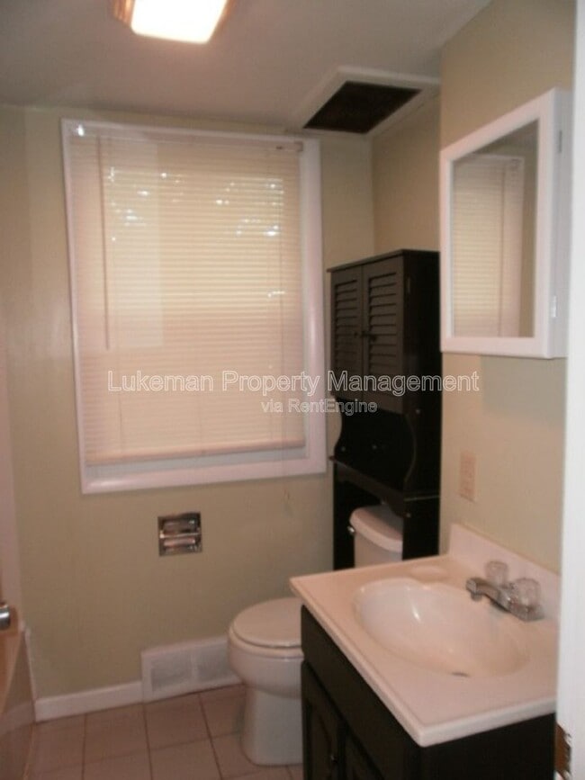 Building Photo - 3013 Portage Street