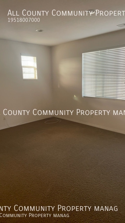 Building Photo - 40298 Hannah Way