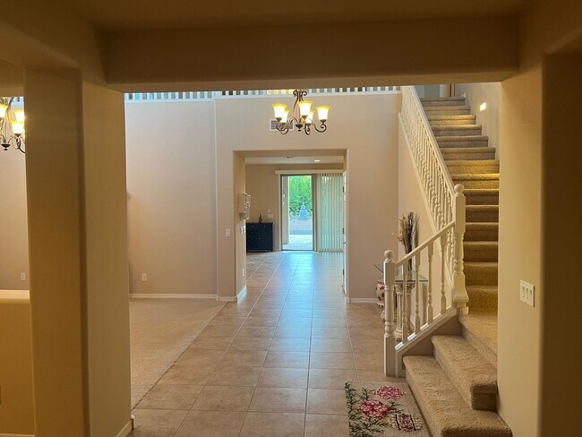 Building Photo - 18137 W Orchid Ln