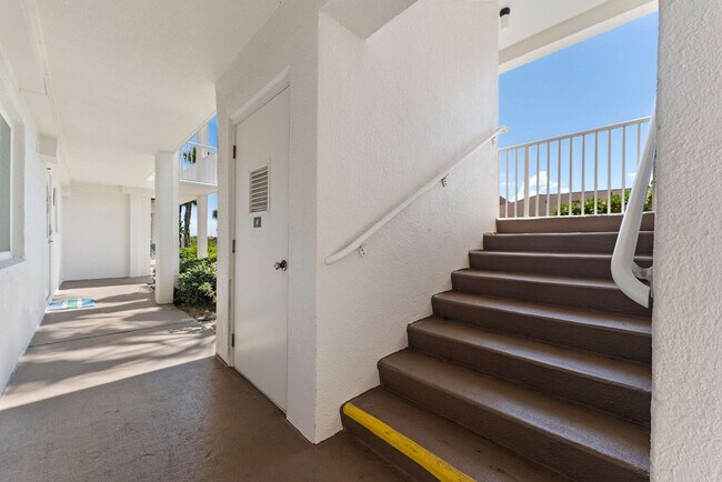 Building Photo - 1 Ocean Trace Rd