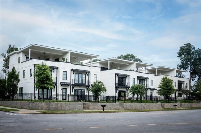 Building Photo - 1118 Arkwright Pl SE