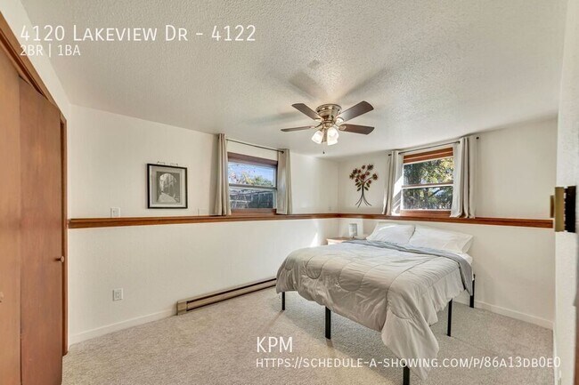 Building Photo - 4120 Lakeview Dr