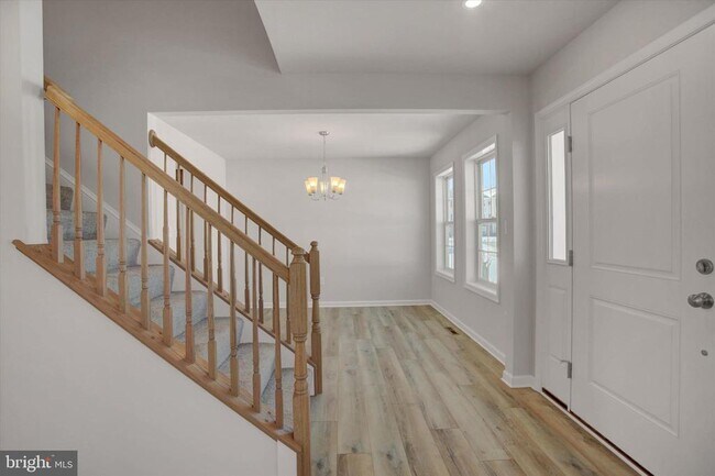 Building Photo - 601 Exeter Ln