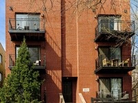 Building Photo - 4412 S Indiana Ave
