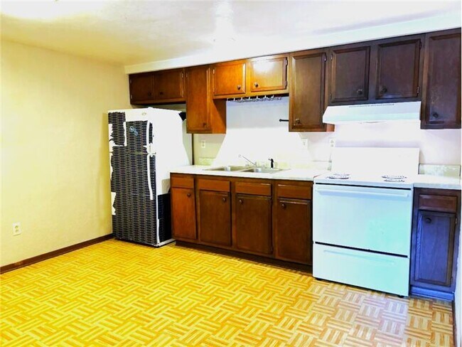 Building Photo - 980 N Overlook Dr