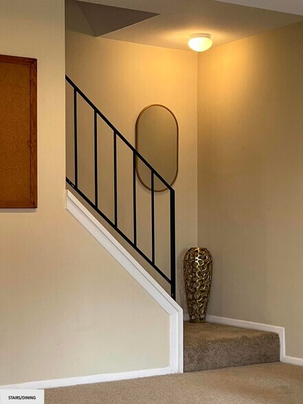 Building Photo - 4835 Berwyn House Rd