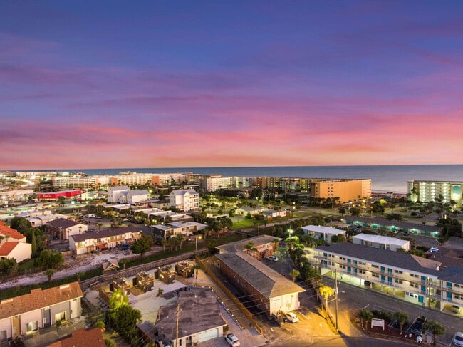 Building Photo - 316 Bream Ave