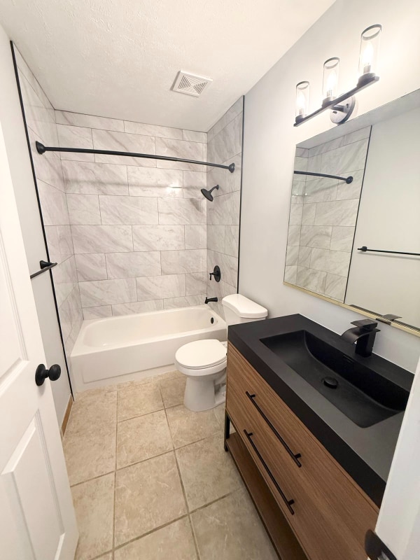 Building Photo - 8335 S 1050 E