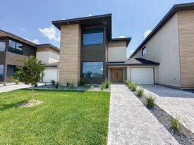 Building Photo - 4602 Juniper Cir