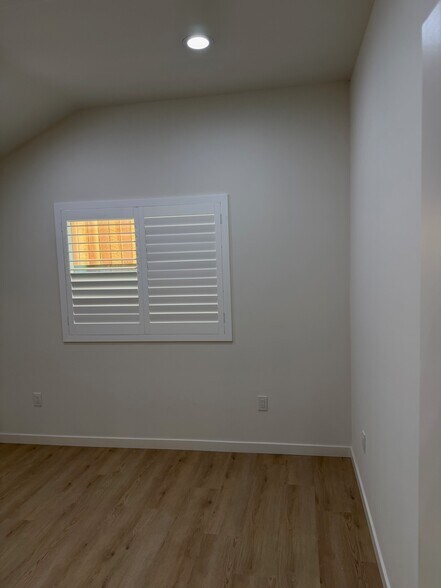 Building Photo - 15030 Hesby St