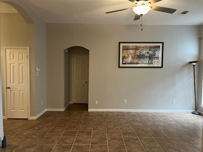 Building Photo - 11302 Meadowchase Dr