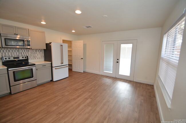 Building Photo - 13903 Cedar Canyon