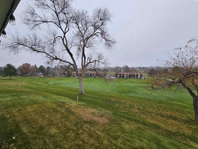 Building Photo - Golf Course Living at Meadow Springs Count...