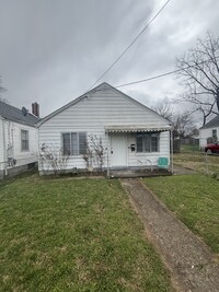Building Photo - 908 Longfield Ave