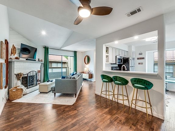 Building Photo - 5200 Martel Ave